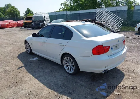 2011 BMW 328I xDrive из США, поврежденный, VIN WBAPK5C58BF124382